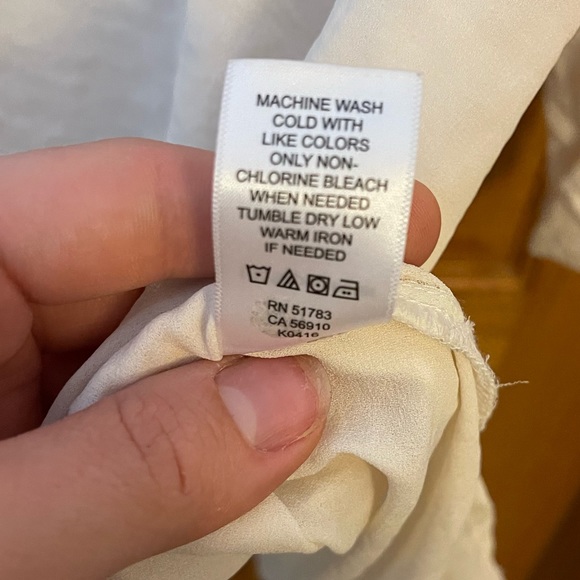 Cream Tie Front Shirt - size XL - Picture 6 of 7